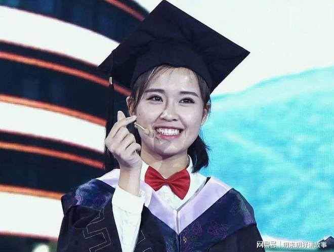 从“夸夸天花板”到全网群嘲：房琪“金句裁缝”人设为何一夜崩塌(图6)